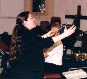 Susan Deas conducting